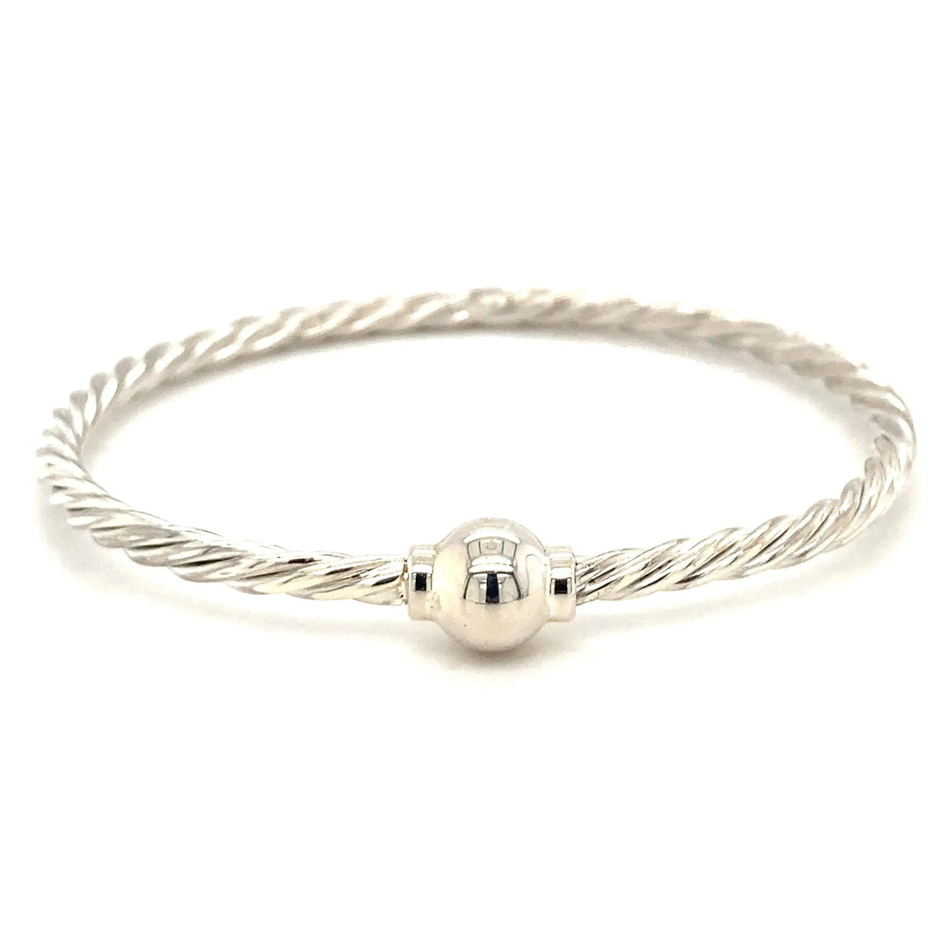 Summertime Can Take a Toll on Your Jewelry king-jewelers-0ce7