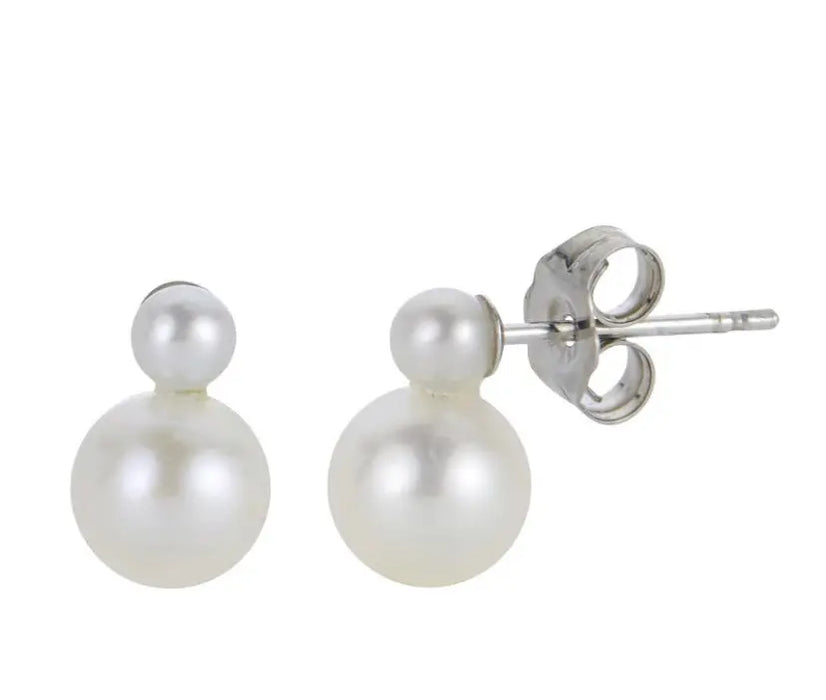 Freshwater pearl earring. Imperial-Deltah, Inc.